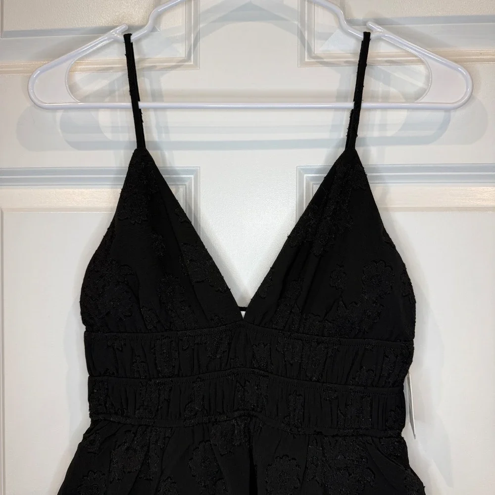 Altar'd State Black Floral Burnout Tiered Mini Dress Smocked Waist Size XS NWT - Picture 4 of 8